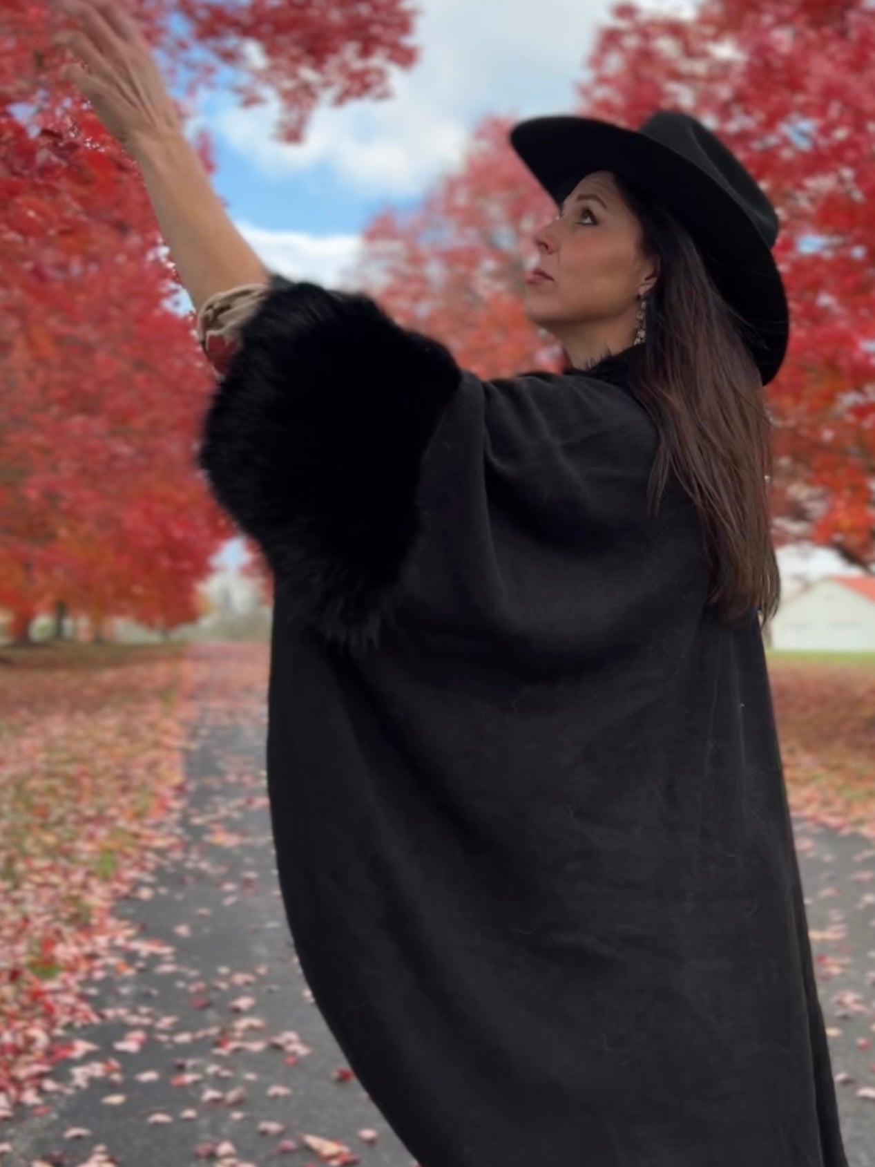 Faux Fur Trim front collar & cuff Kimono Knitted Cape - Black
