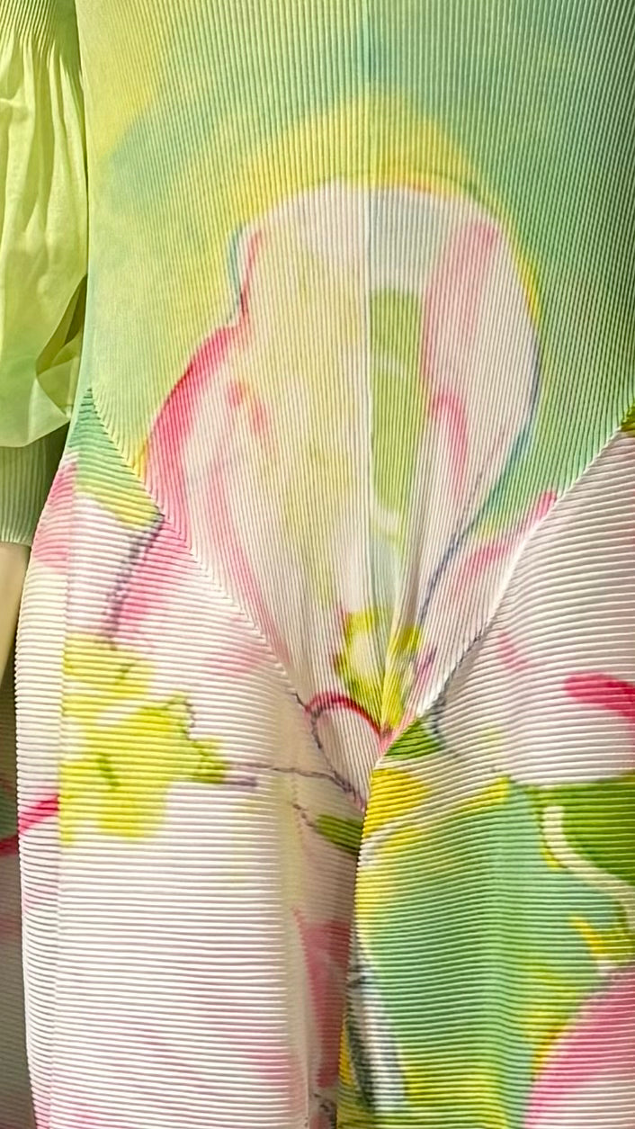 One-Size Pleated Floral Dress with Balloon Sleeves - Monet Water Lily