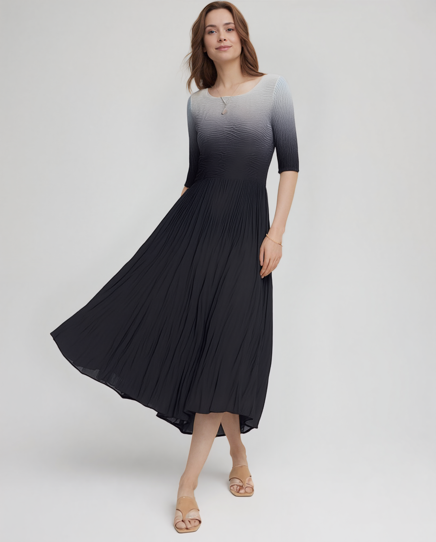 Pleated dress with 3/4 sleeves Ombre effect (Black)