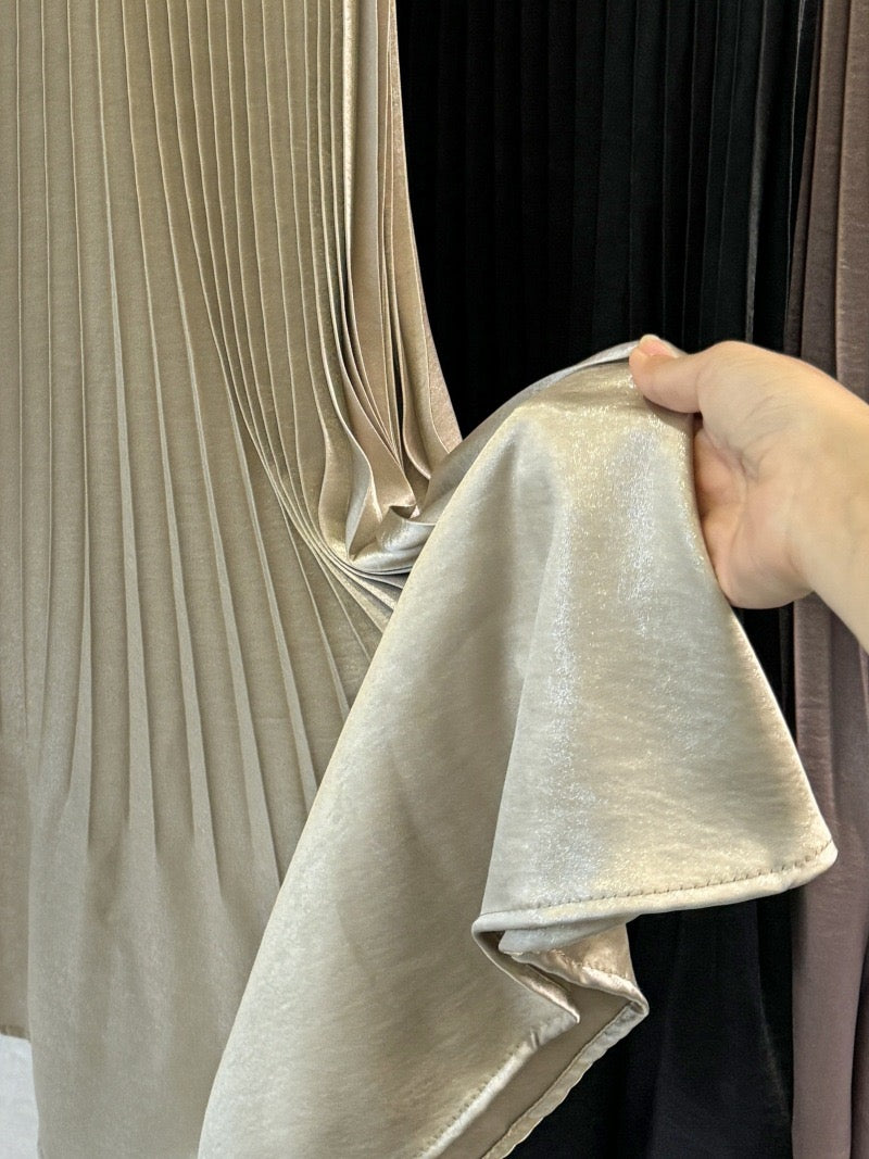 Pleating Crushed Sateen Skirt (Lilac)