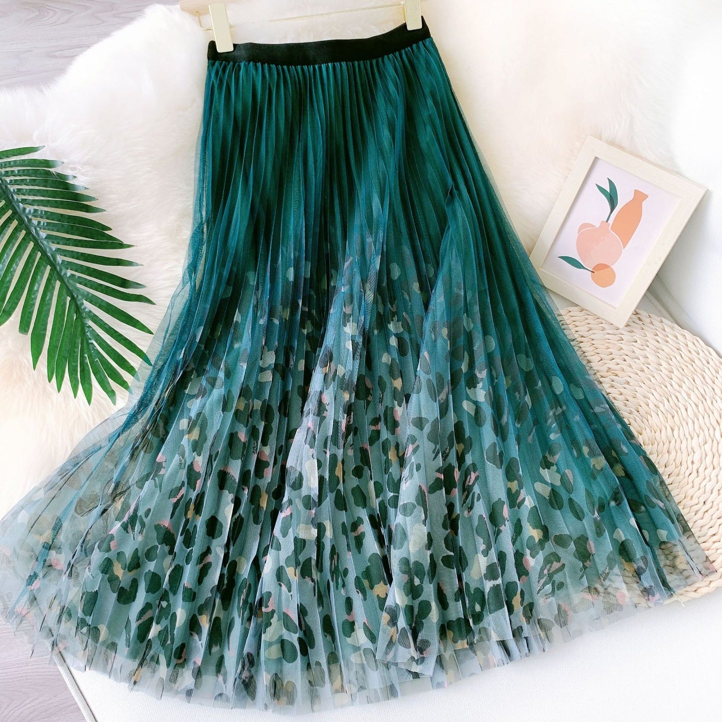 Fairy pleating mesh Skirt with Leopard print hem (Green)