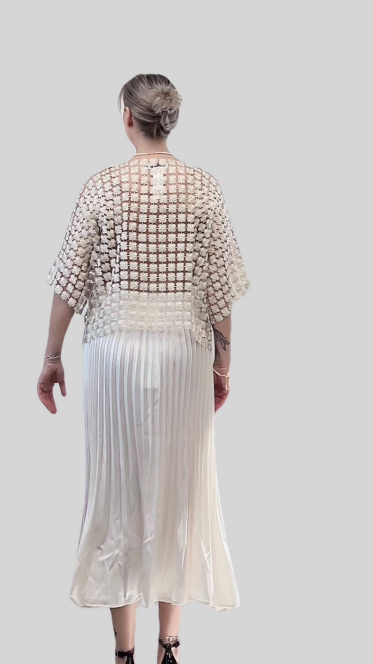 Short Lace jacket