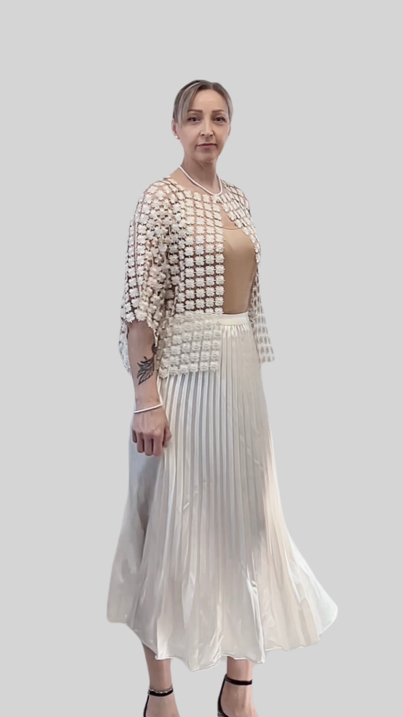Short Lace jacket