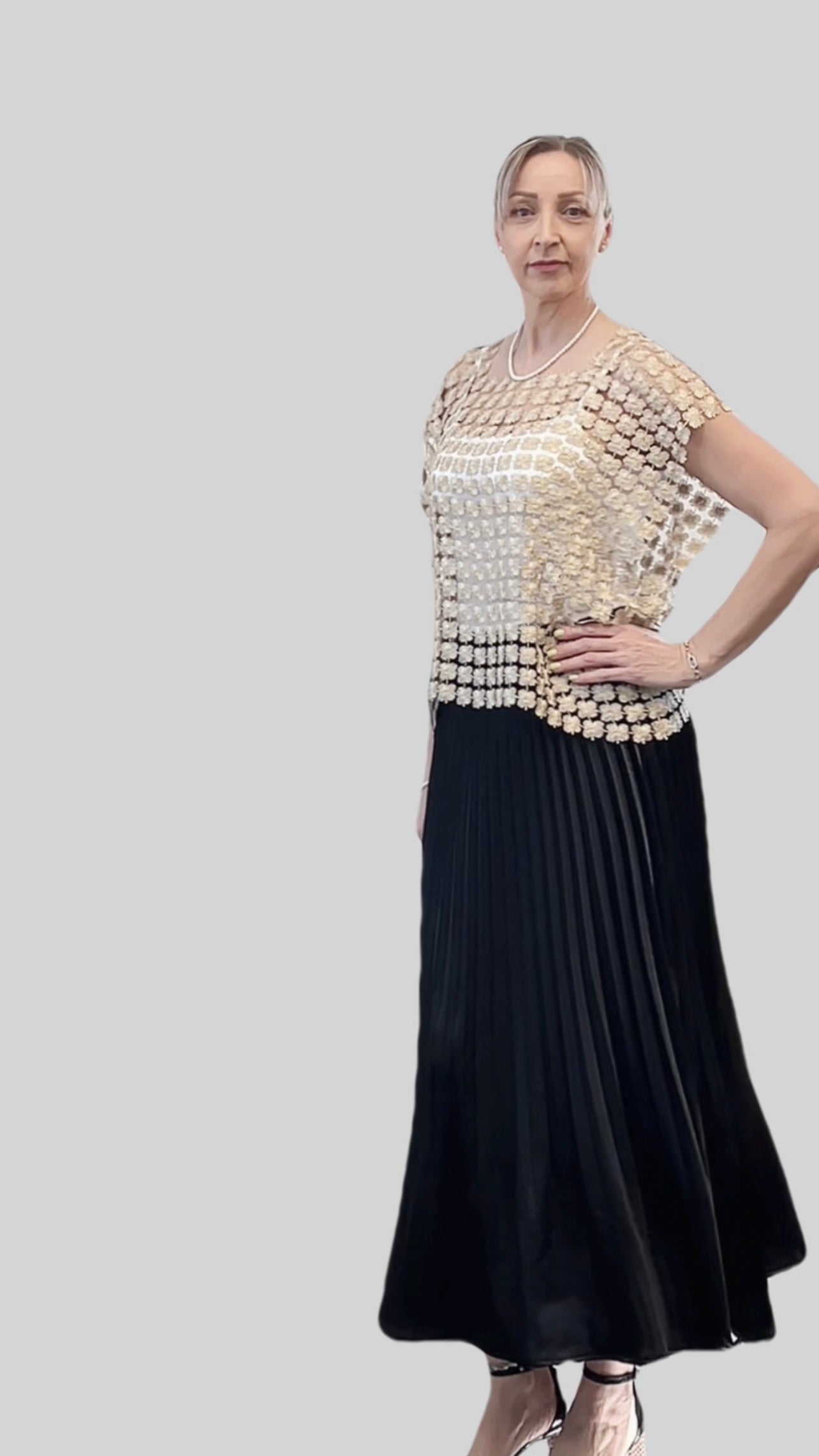 Lace Vest (Champagne)