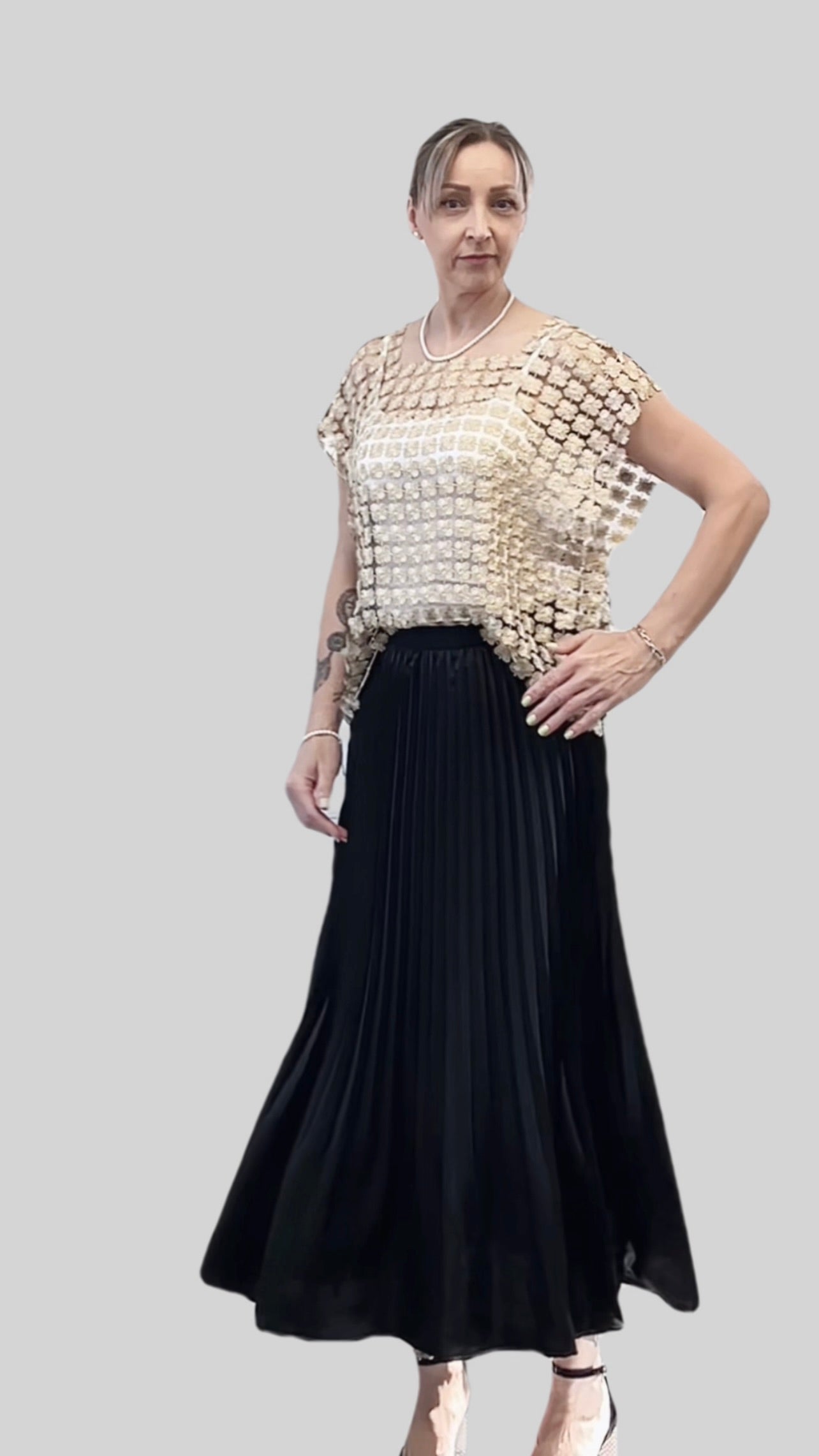 Lace Vest (Champagne)