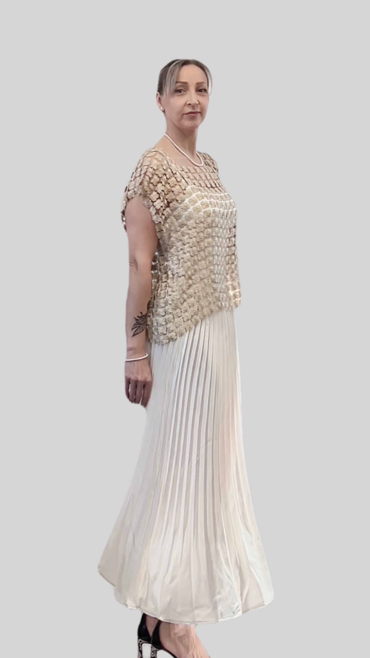 Lace Vest (Champagne)
