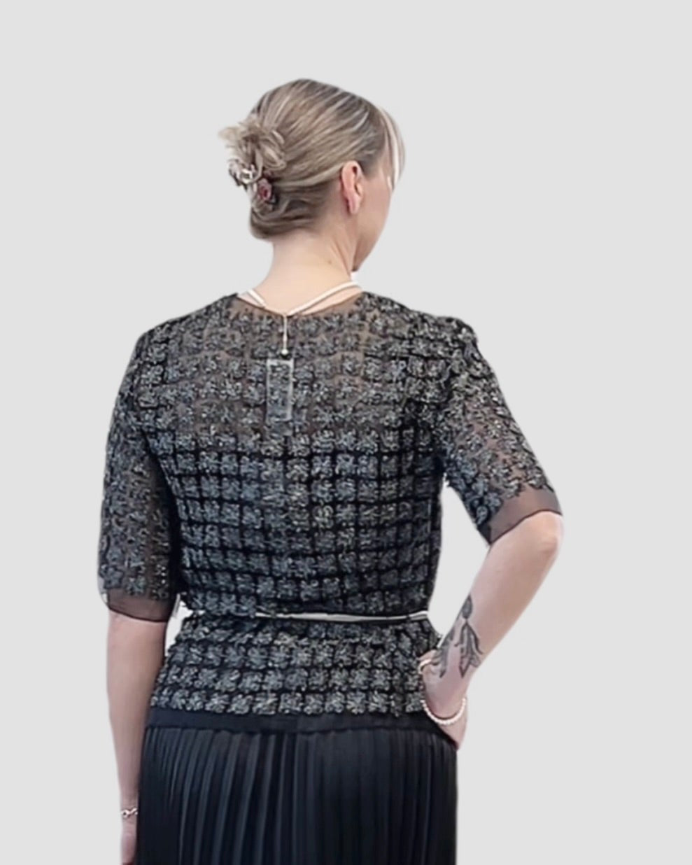 Short Lace Organza shirt with 3/4 sleeves (Black)
