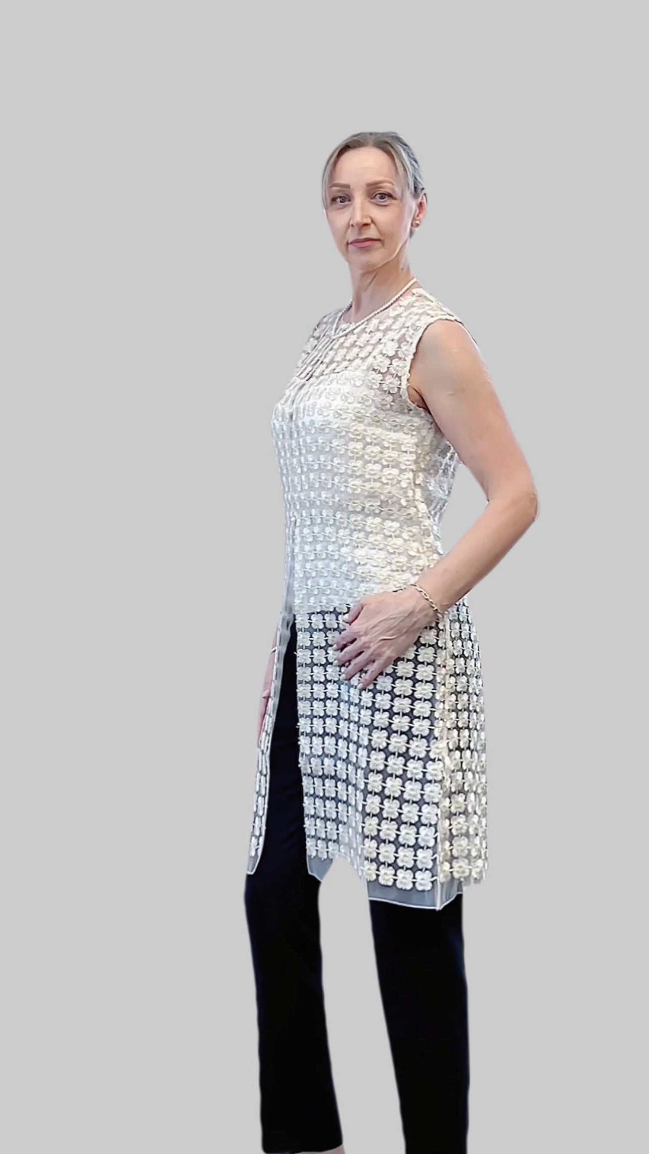 Lace Organza sleeveless Vest (Ivory)