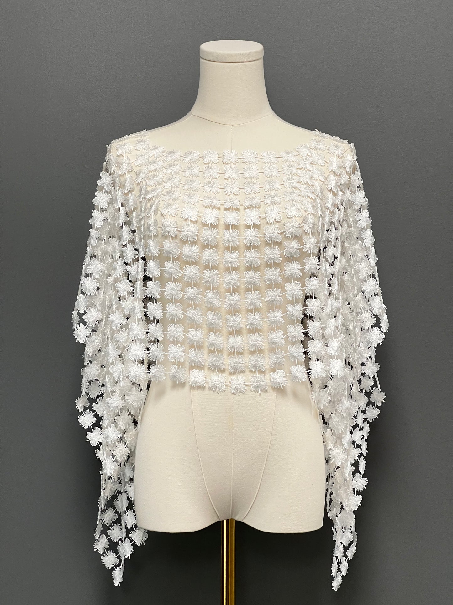 Lace Poncho (White)