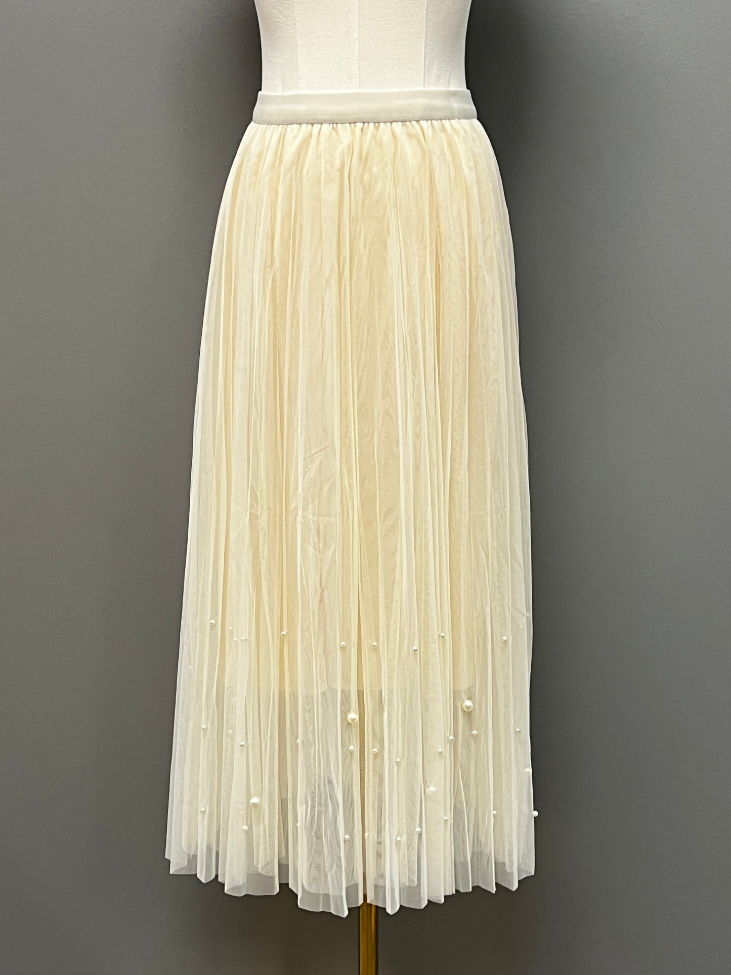 Fairy pleating mesh Skirt with vary size Pearls at hem (Cream)