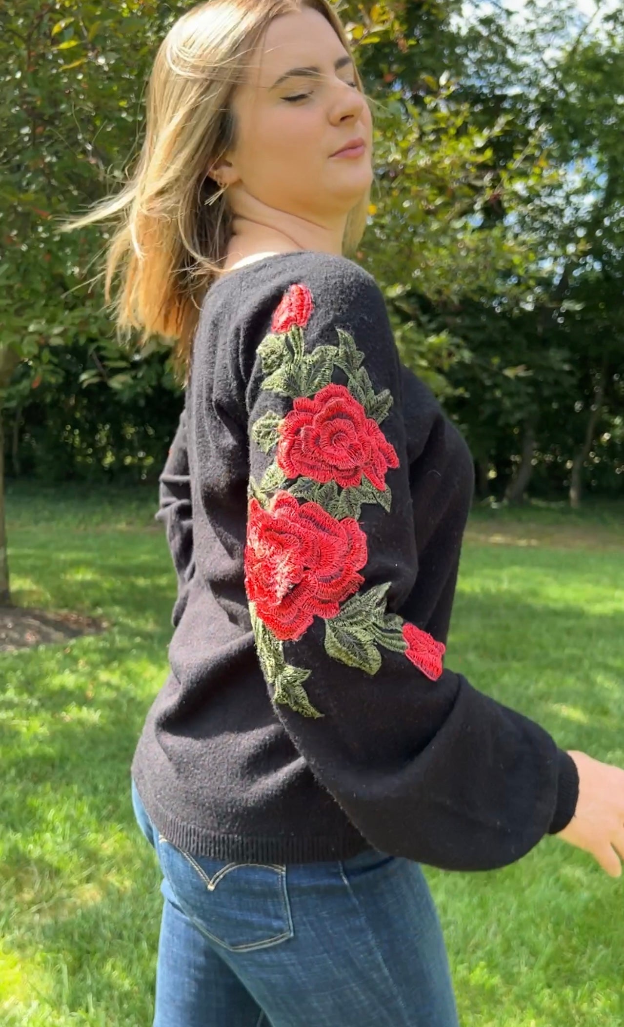 Sweater knit Rose Black Pullover