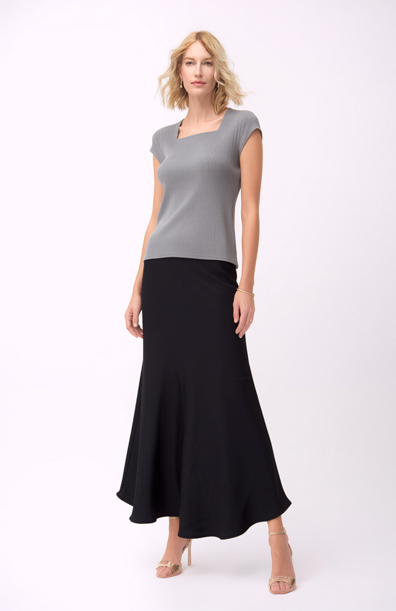 Pleating Short Sleeves Top- Soft Square - Grey