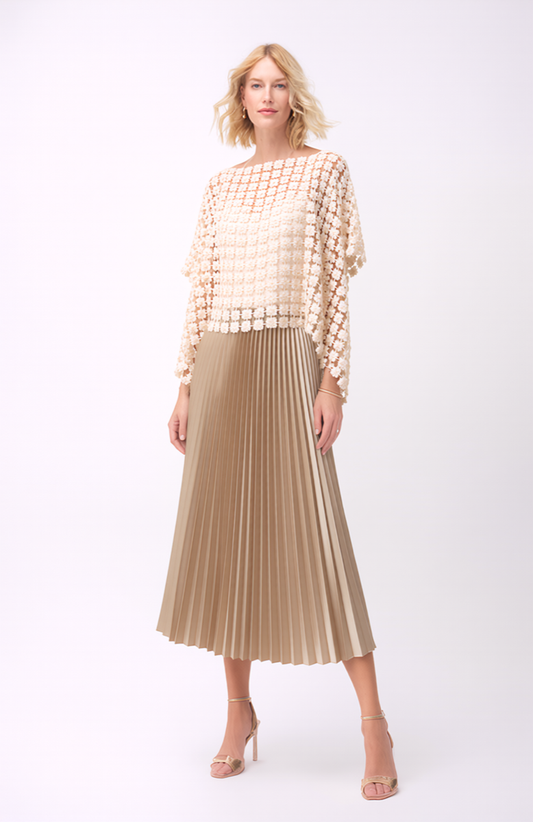 Lace Poncho (Ivory)