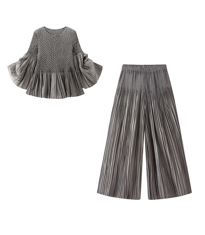 Pleated blouse top with flared sleeves & sweep (Grey)