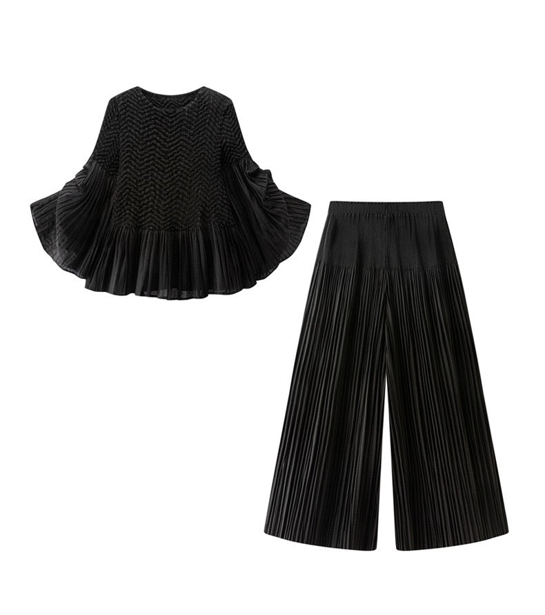 Pleated blouse top with flared sleeves & sweep (Black)