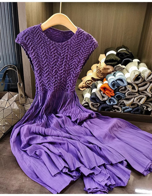 Pleated dress with Cupsleeves  (Violet)