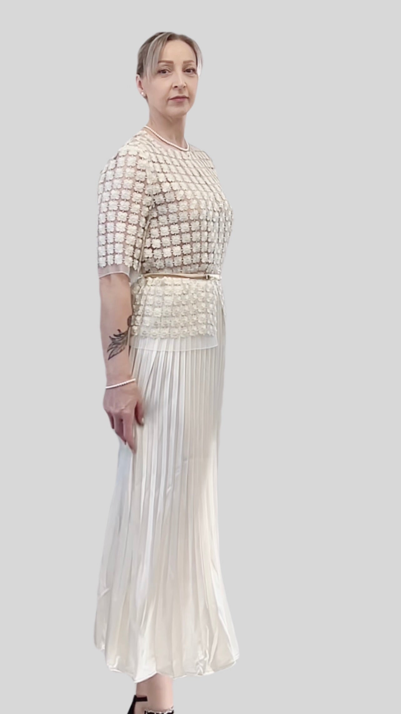 Short Lace Organza shirt with 3/4 sleeves  (Ivory)
