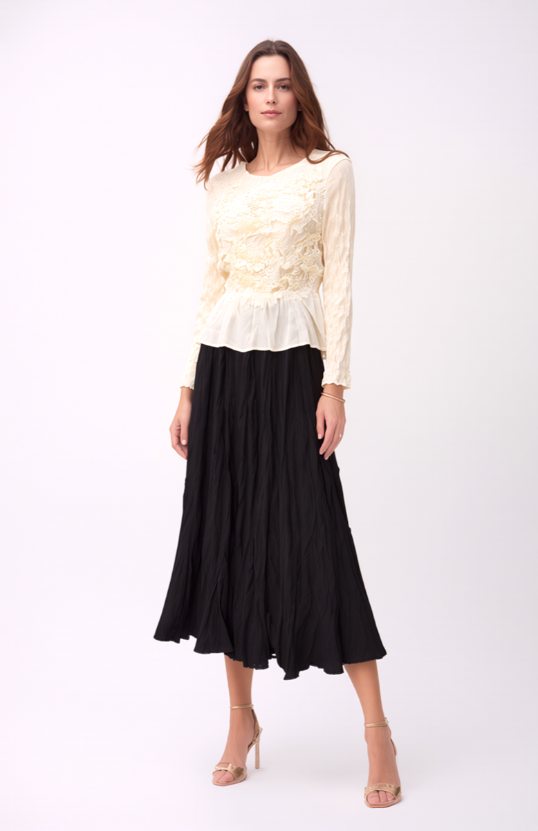 Pleated 3D flower L/S blouse ( Cream )